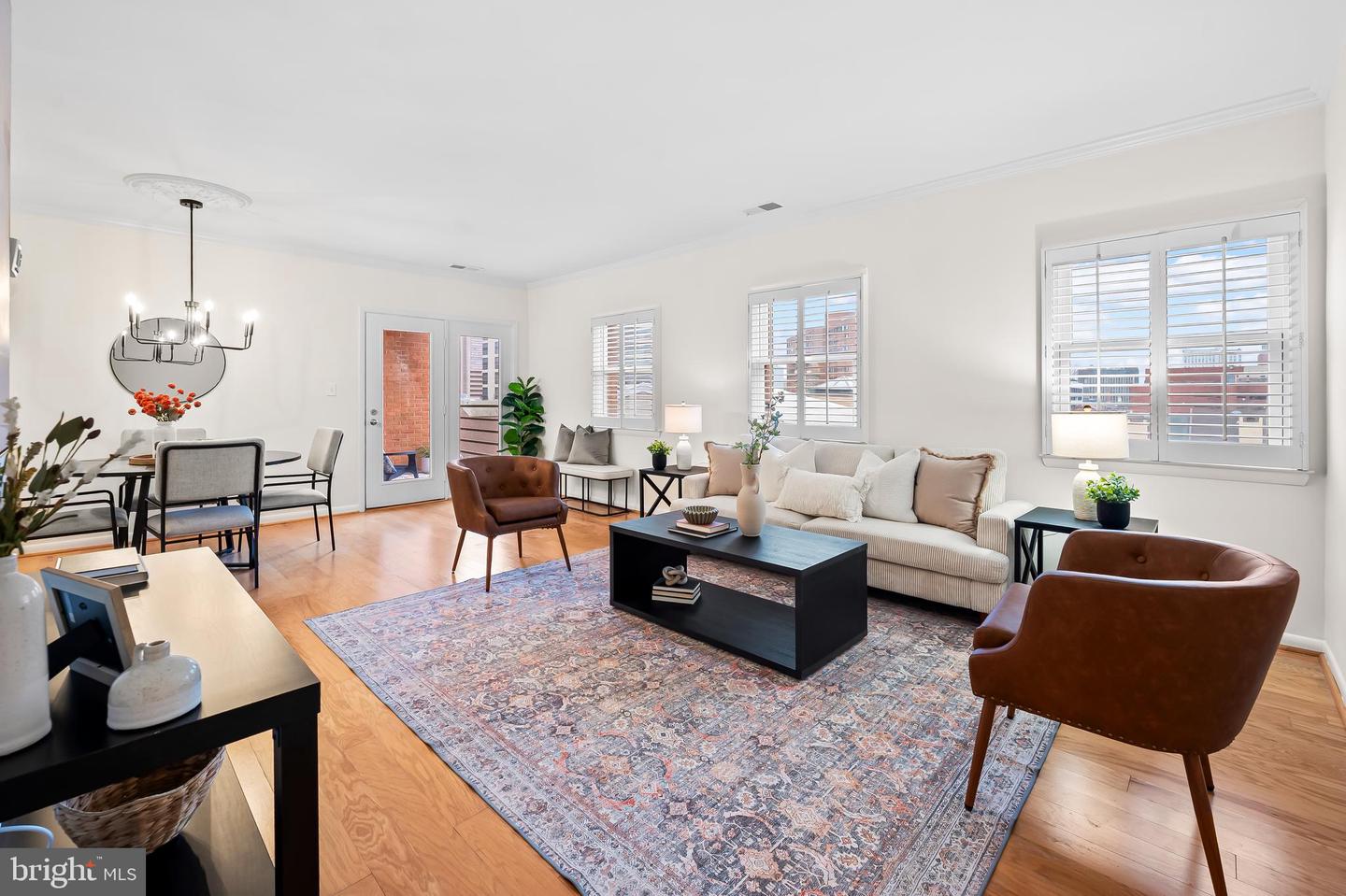 123 W Barre St W #402 — photo