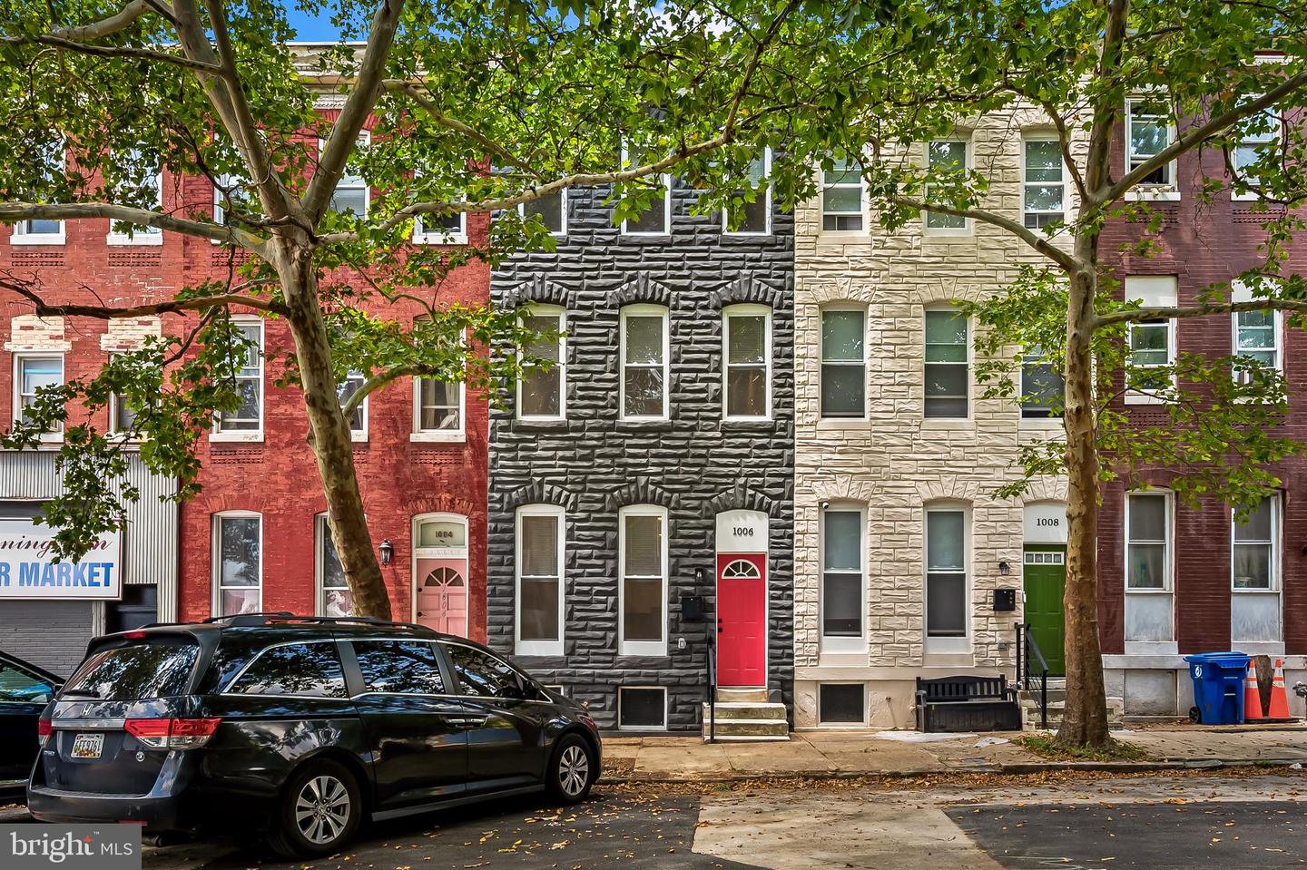 1006 N Mount St — photo