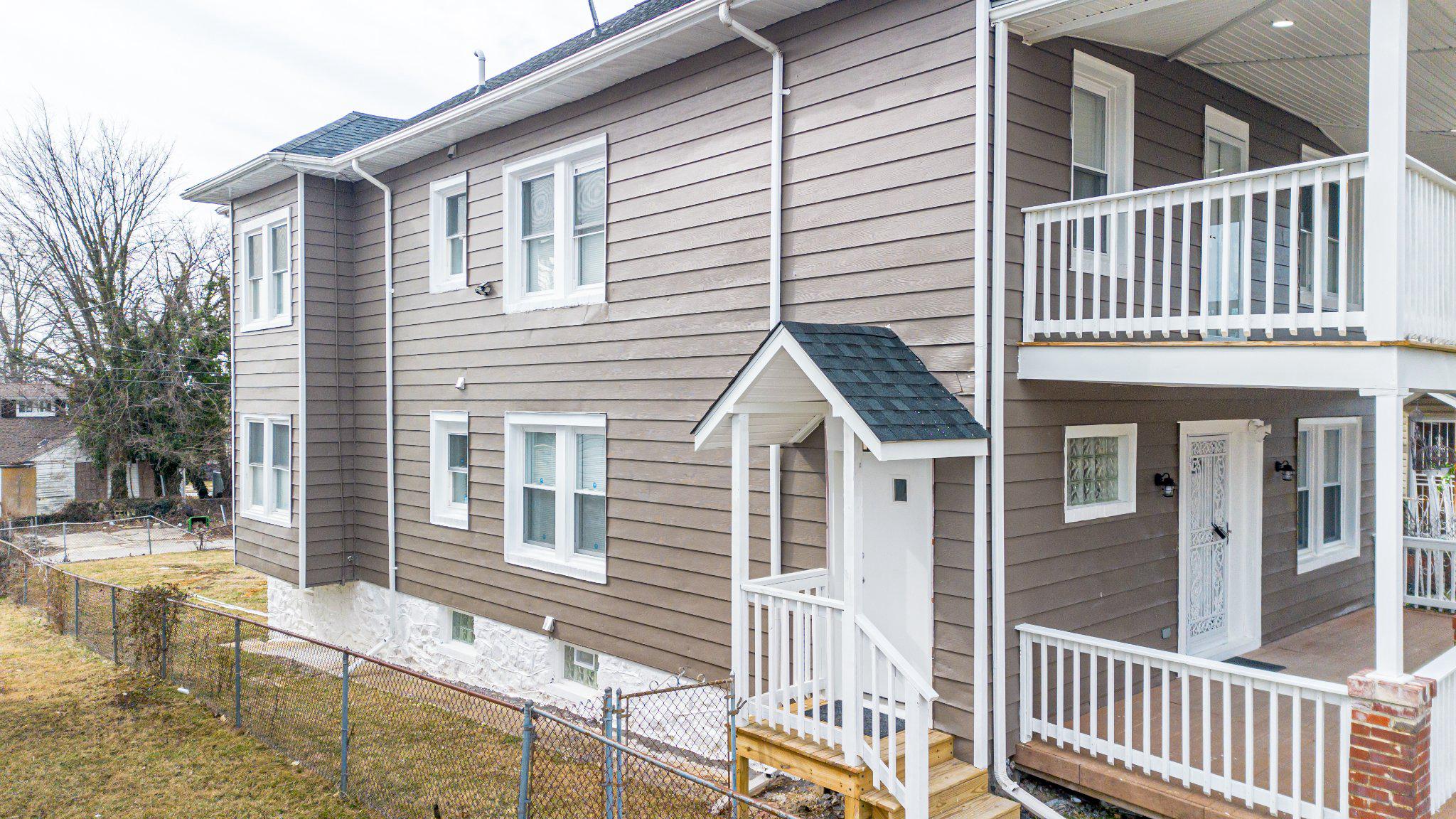 4103 Barrington Rd #2 — photo