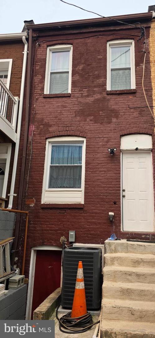 205 N Ellwood Ave — photo