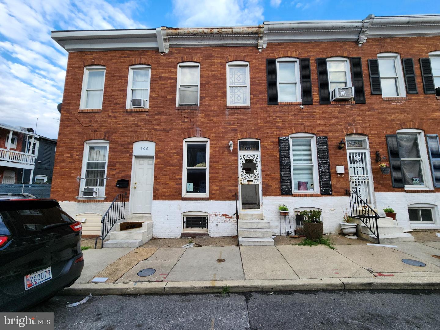 702 N Glover St — photo