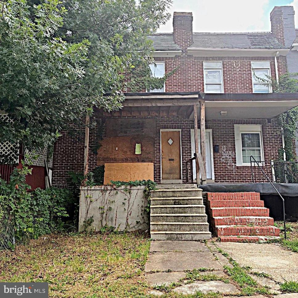 4924 Palmer Ave — photo