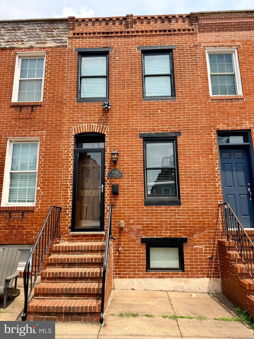 1530 E Clement St — photo