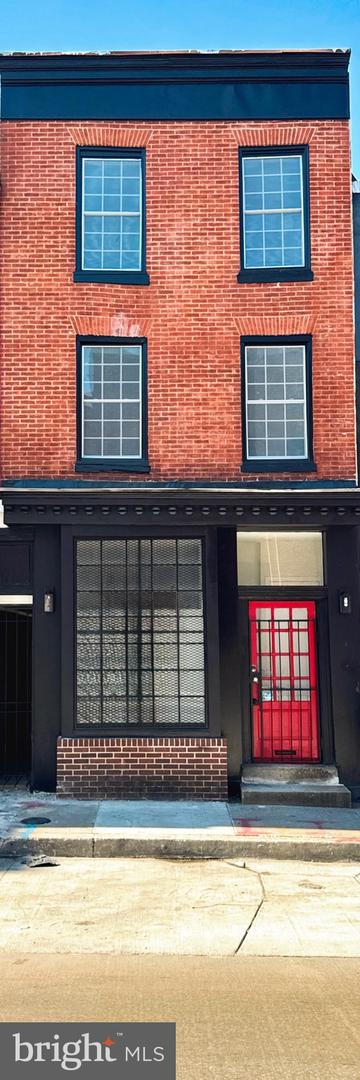 227 W Mulberry St — photo