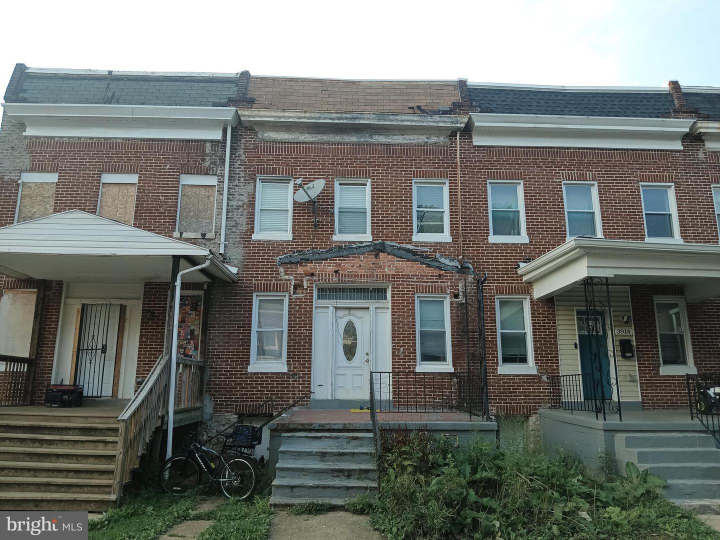 3916 Ridgewood Ave — photo