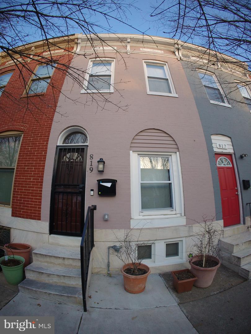 819 N Montford Ave — photo