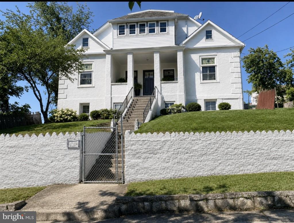 1404 Inverness Ave — photo