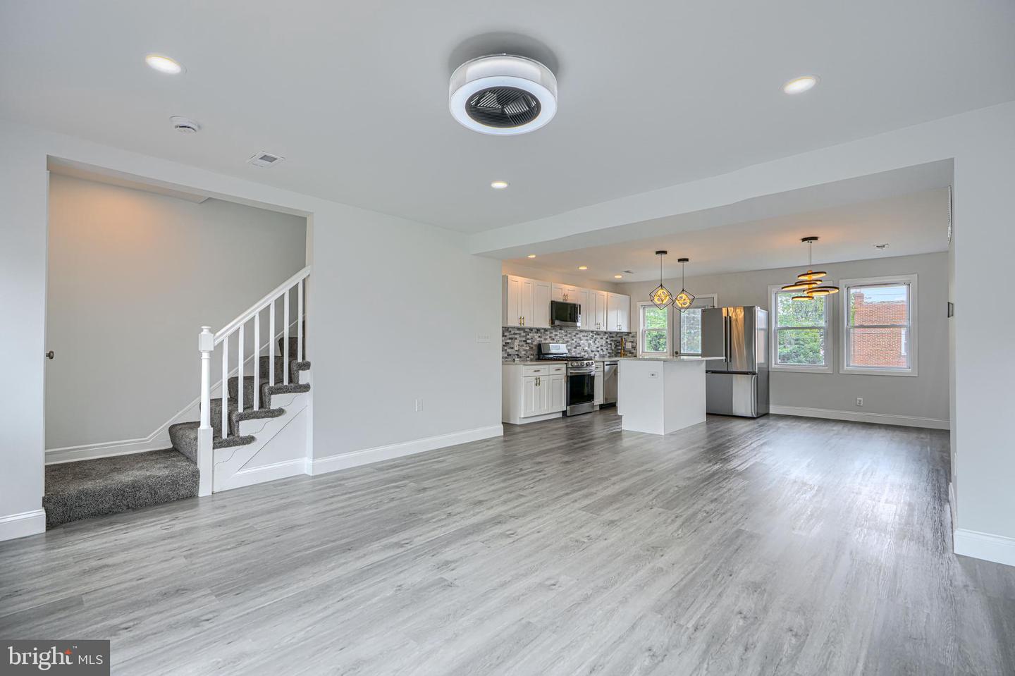 1007 Wildwood Pkwy — photo