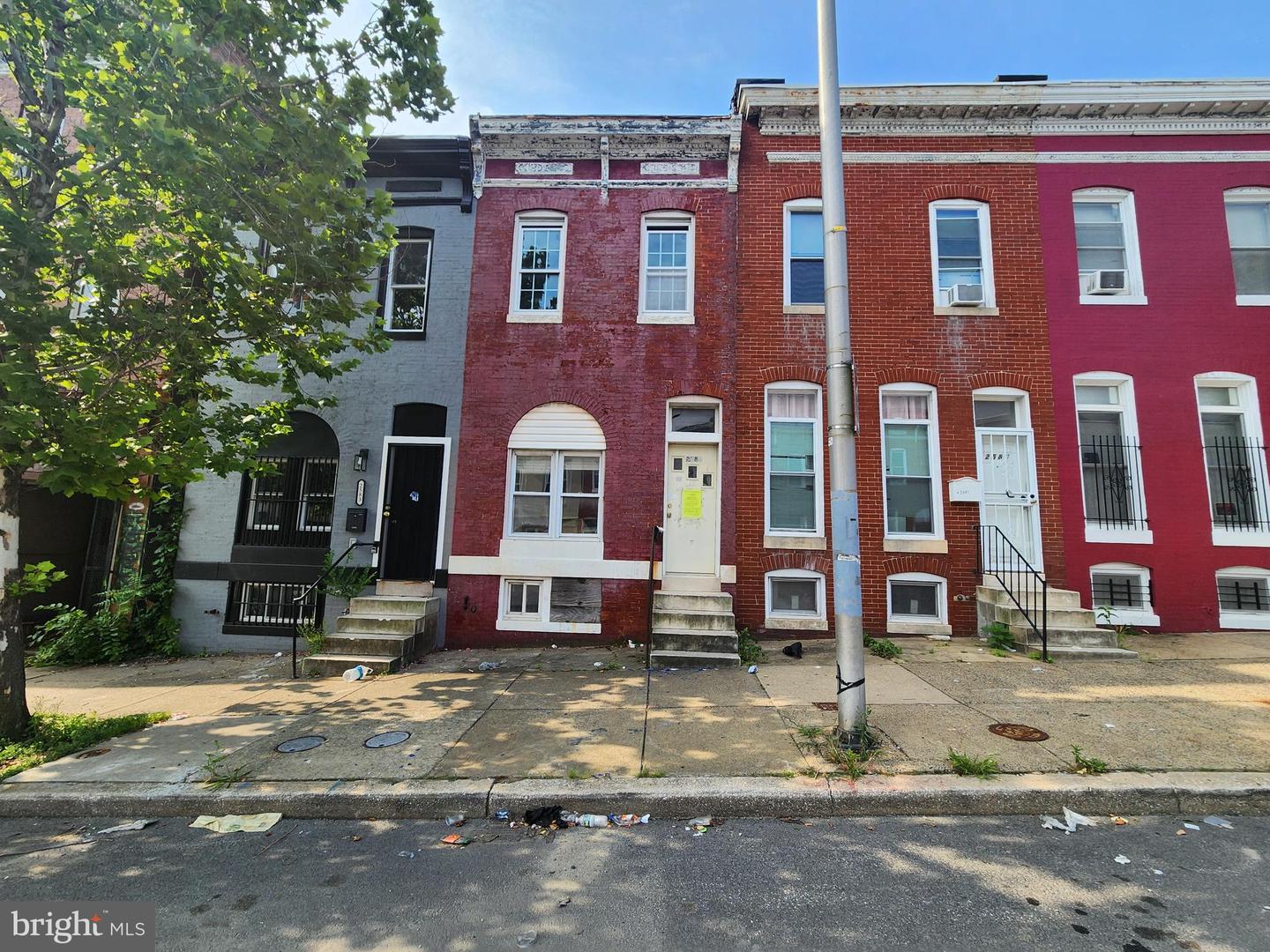 2585 W Baltimore St — photo