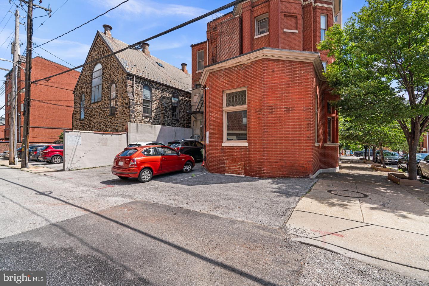 106 E Chase St — photo