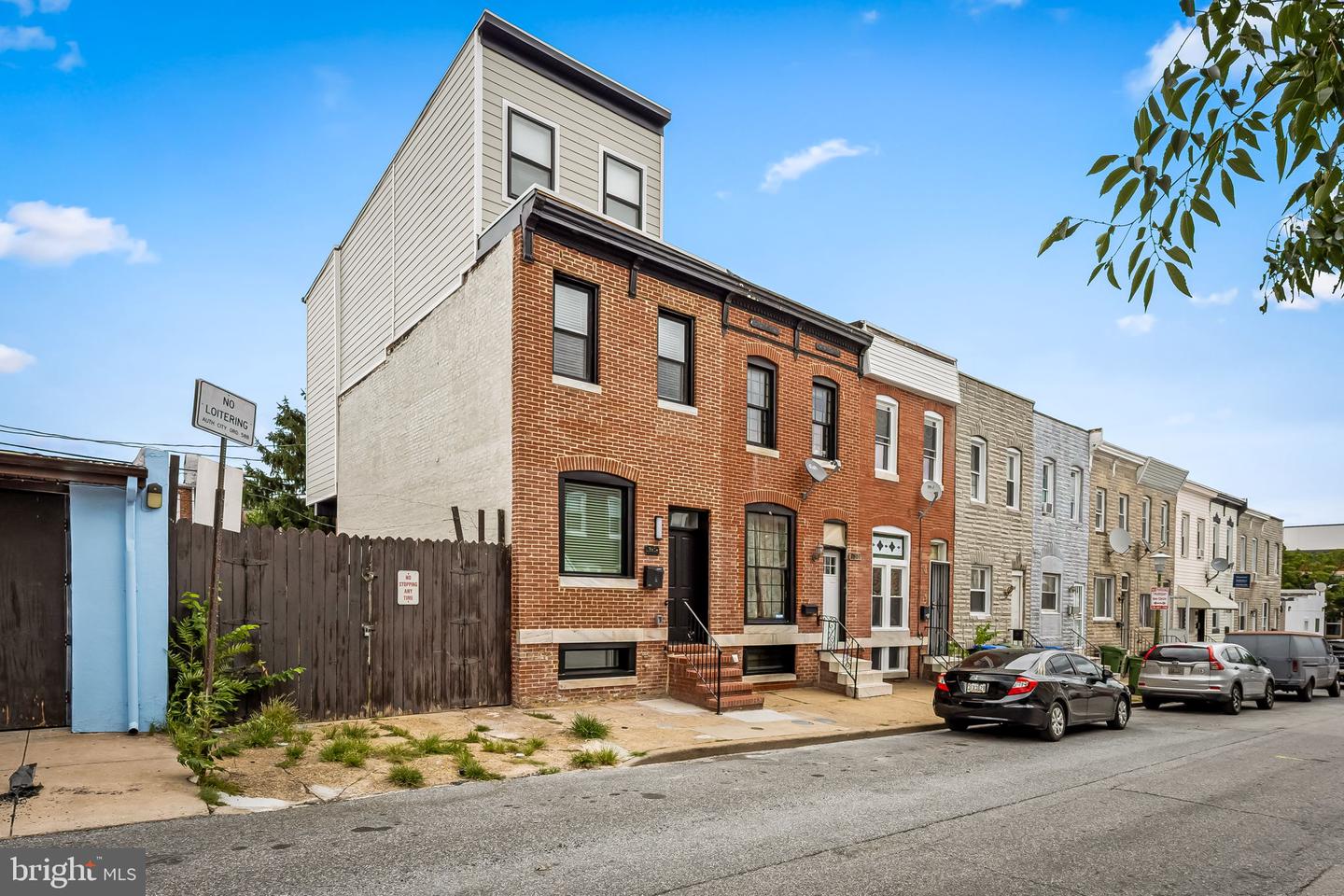 3904 Mount Pleasant Ave — photo
