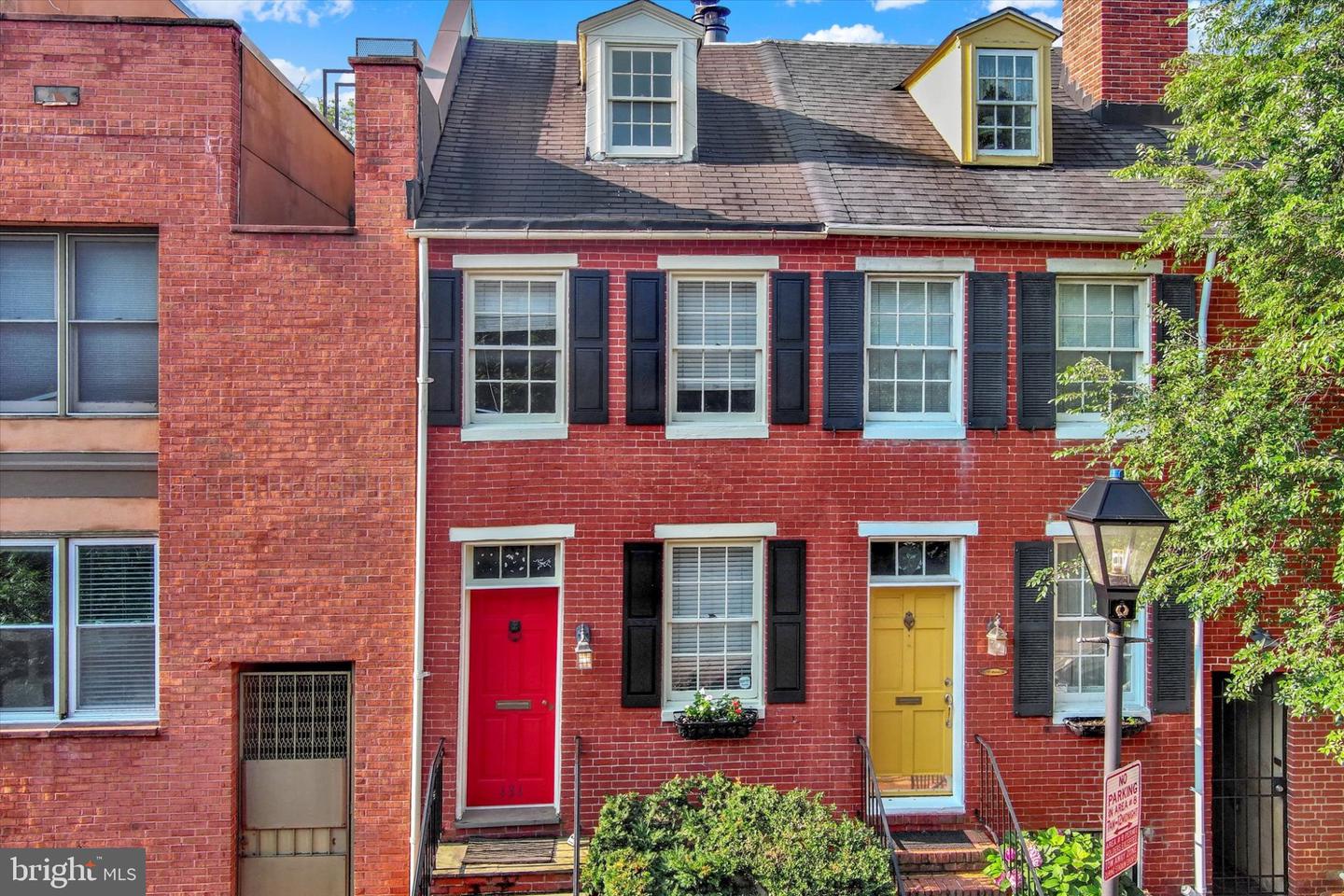 131 W Barre St W — photo