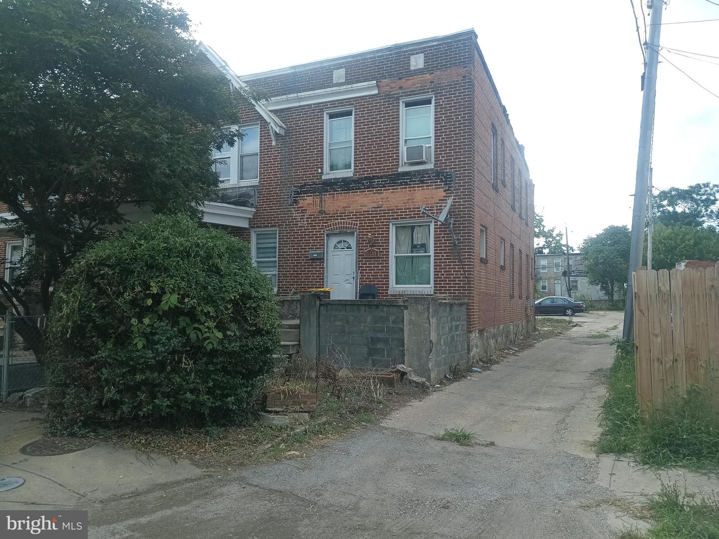 3000 Spaulding Ave — photo