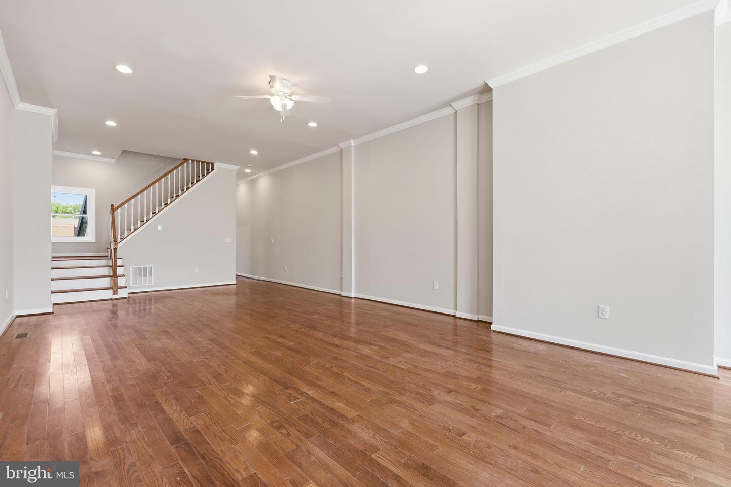 1203 Argyle Ave — photo