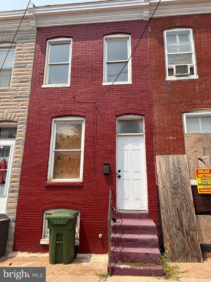 2134 Boyd — photo