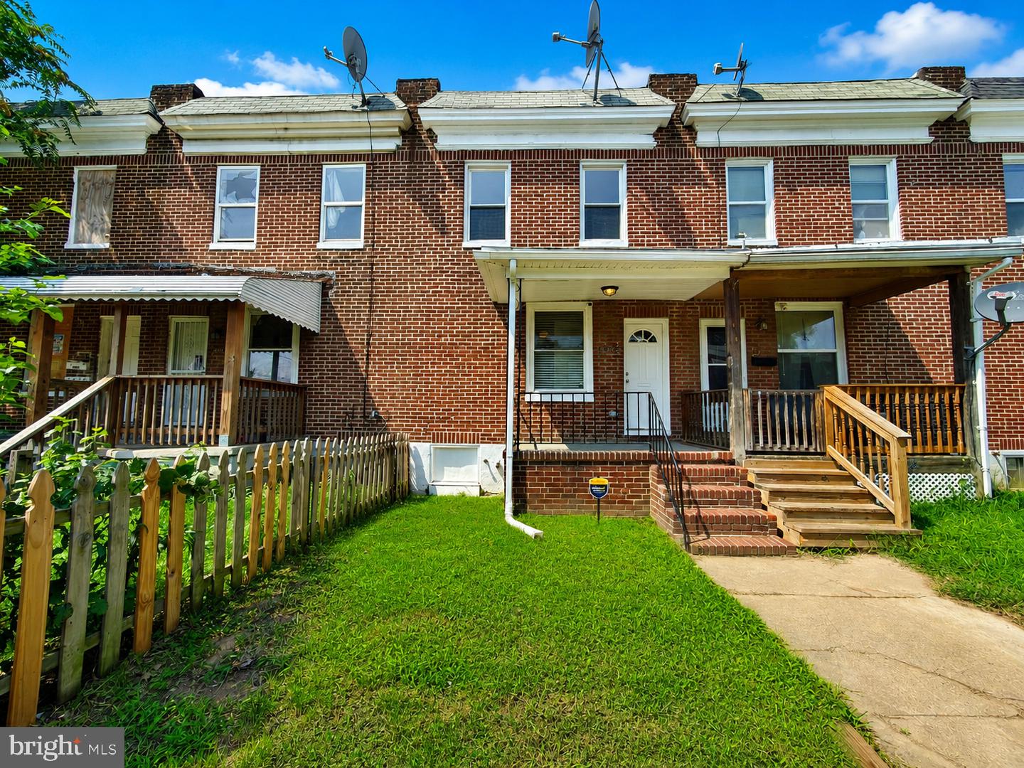 3566 Horton Ave — photo