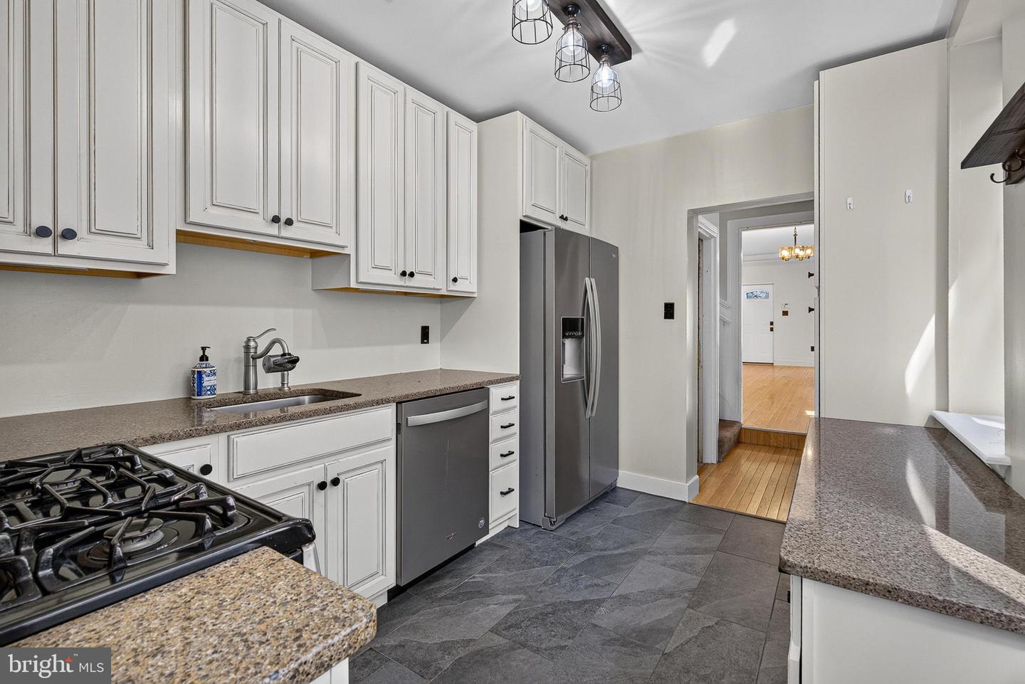 1114 S Highland Ave — photo