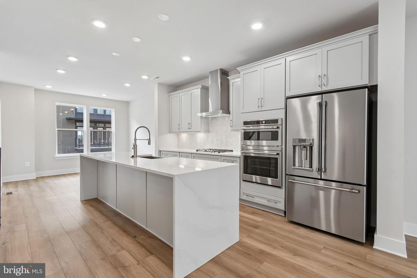 2721 Ferry Bar Dr — photo