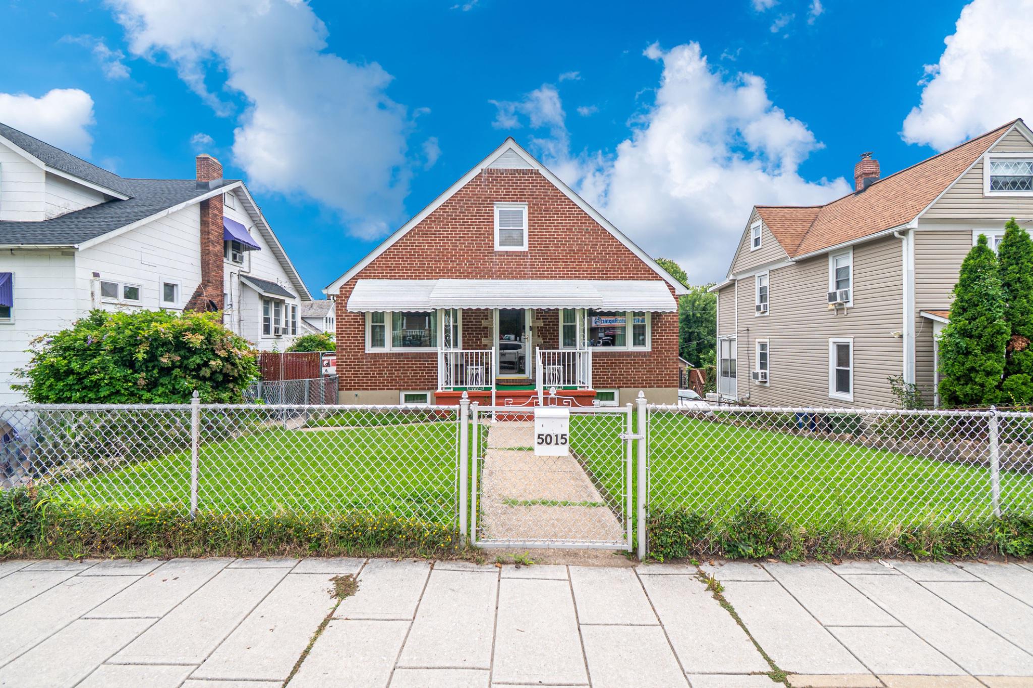 5015 Harford Rd — photo