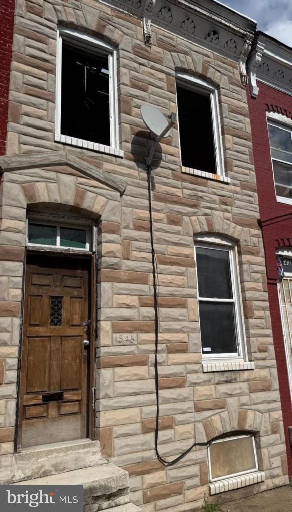 1545 N Woodyear St — photo