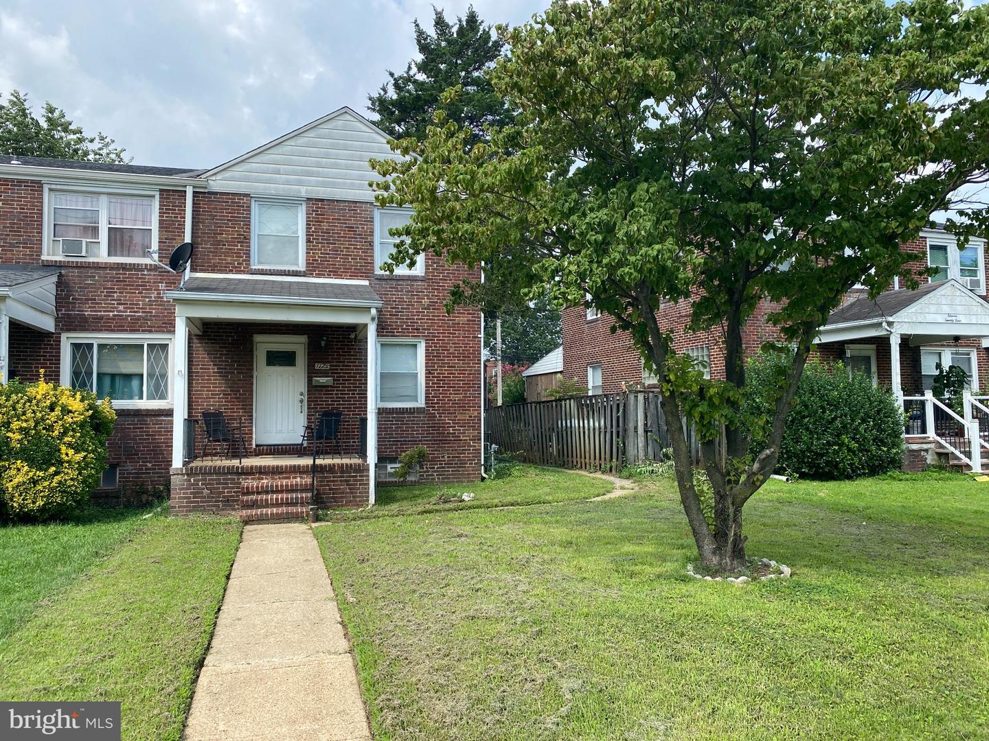 1126 Dundalk — photo