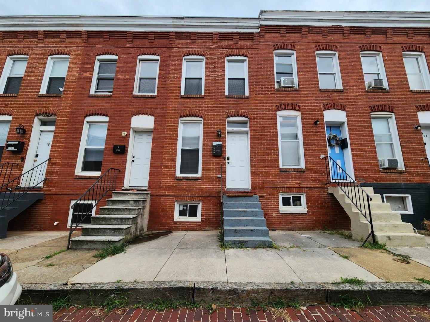1708 Latrobe St — photo