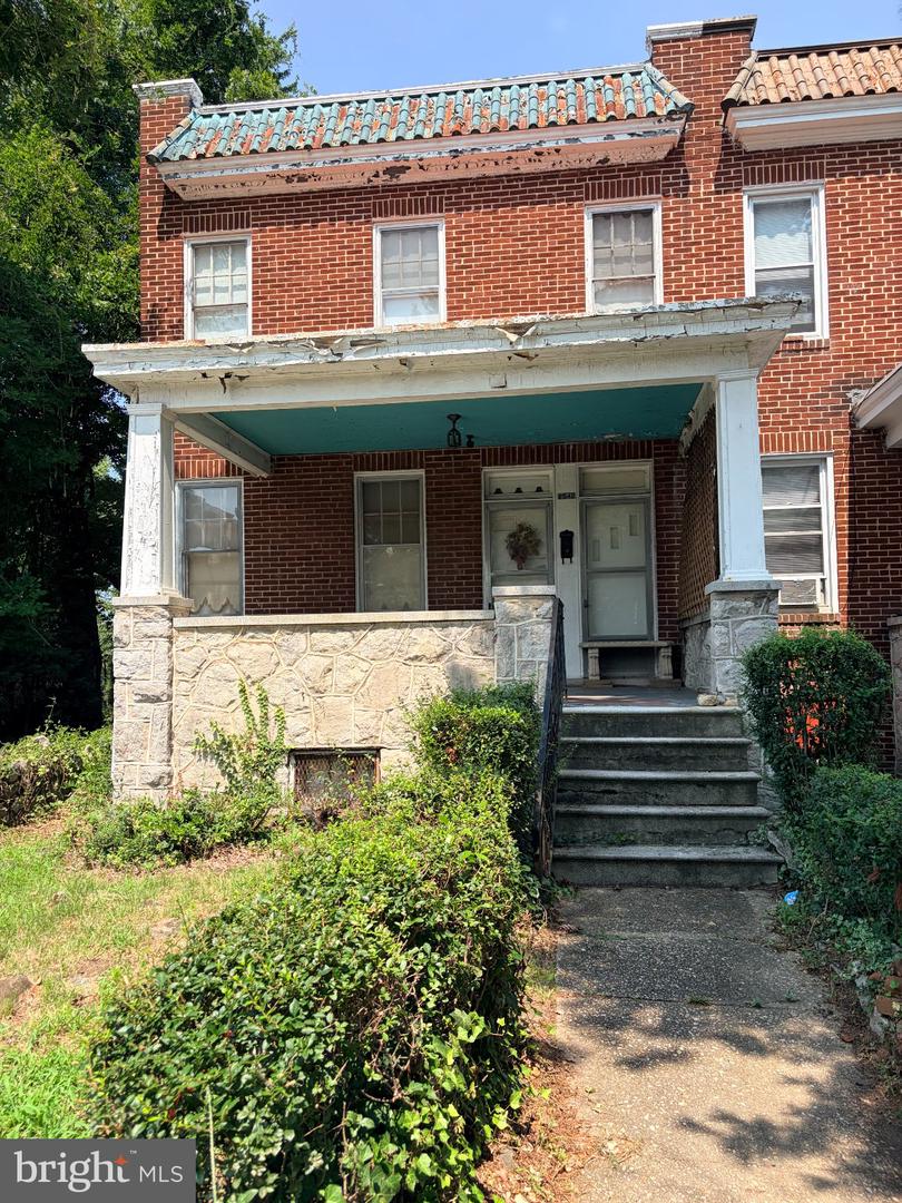 2542 Park Heights Ter — photo