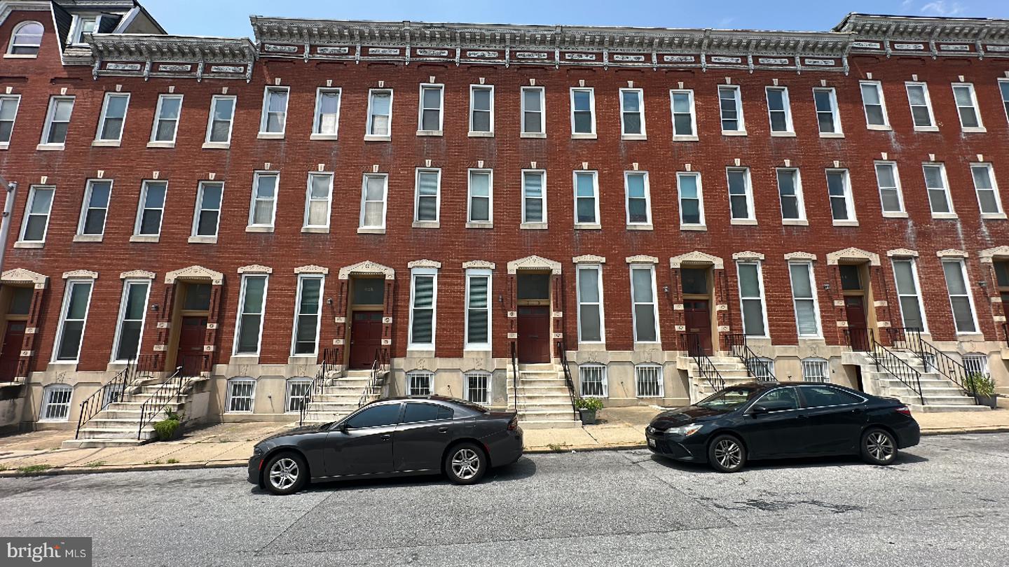 910 N Fulton Ave #a — photo