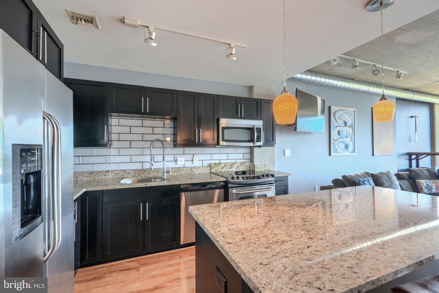 1200 Steuart St #427 — photo