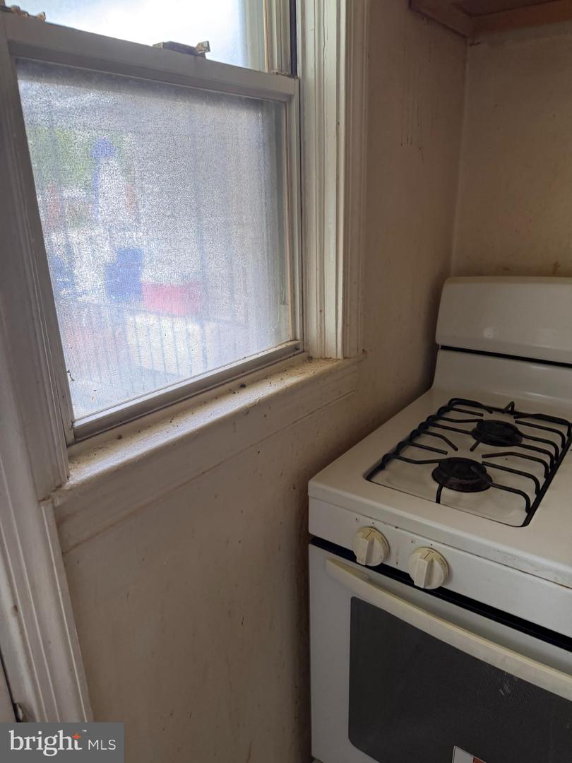 3726 Greenvale Road, Baltimore, MD 21229 — photo 3