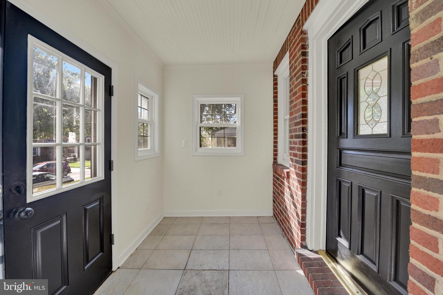 702 Devonshire Road, Baltimore, MD 21229 — photo 3