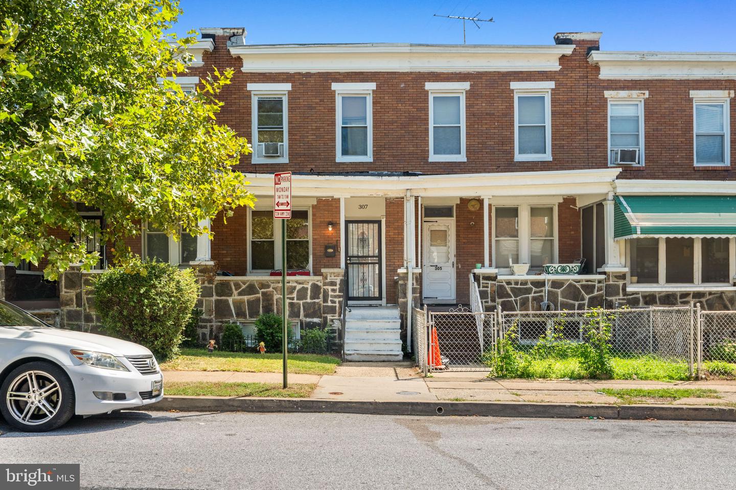 307 N Monastery Ave — photo