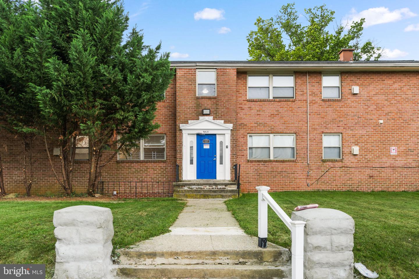 3921 Maine Ave #B1 — photo
