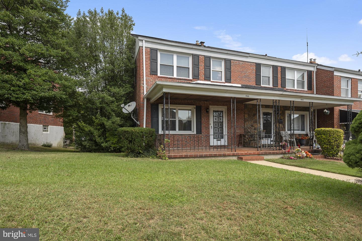 844 Bradhurst Rd — photo