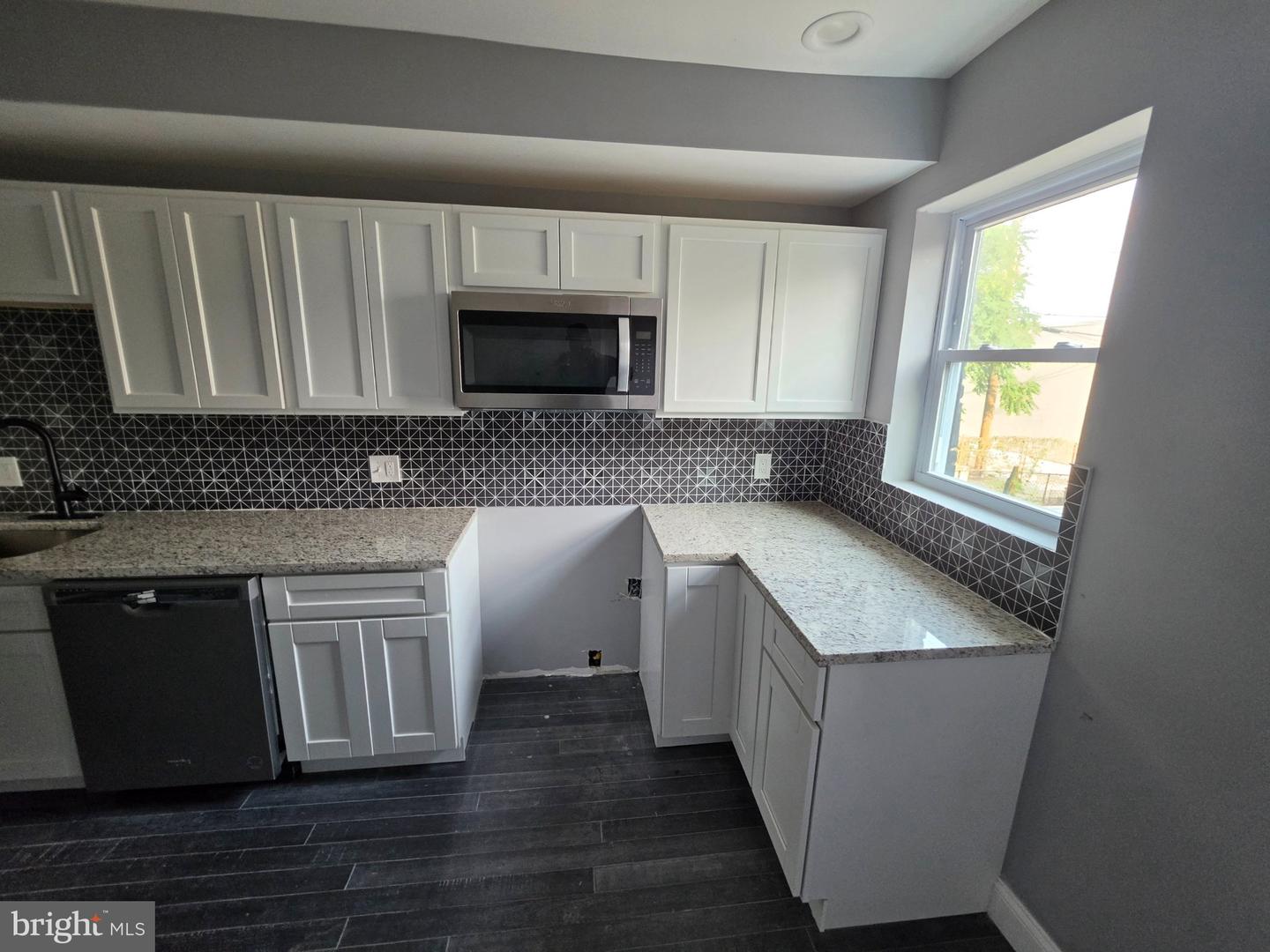 1227 E Lanvale Street, Baltimore, MD 21202 — photo 3