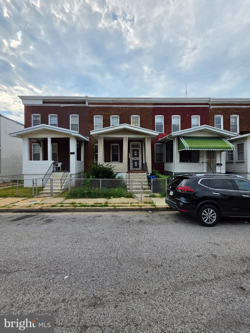 3135 Oakford Ave — photo