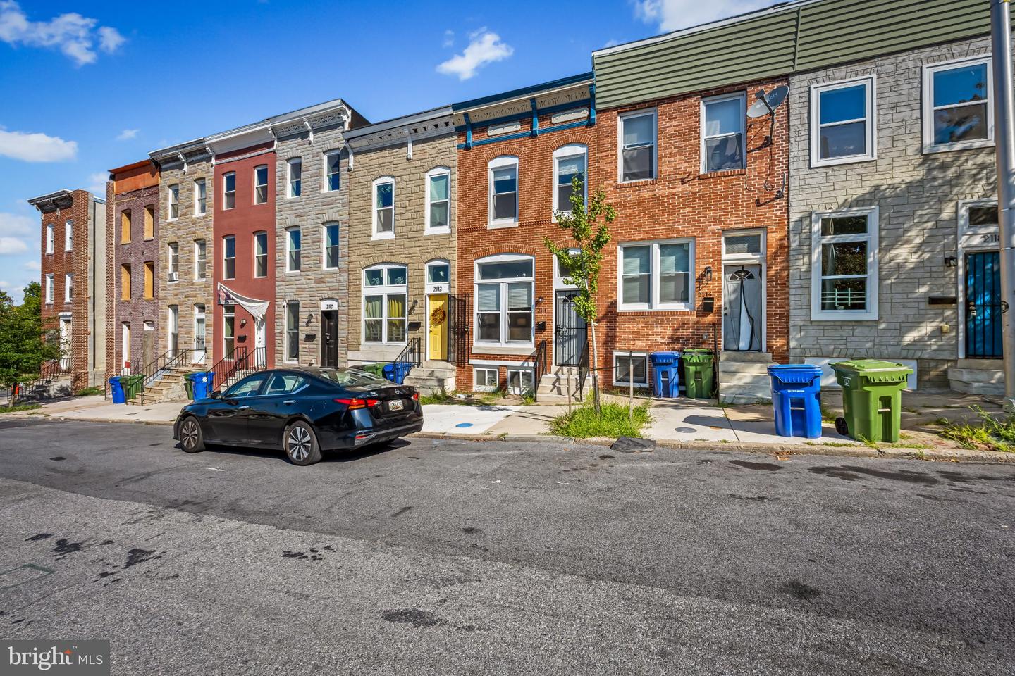 2114 E Hoffman St — photo