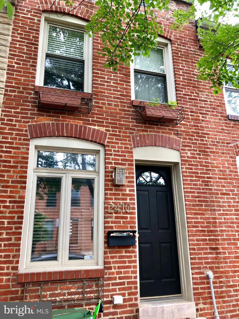 2410 Foster Ave — photo