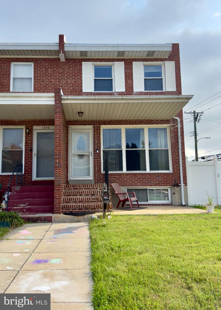 1251 S Grantley St — photo