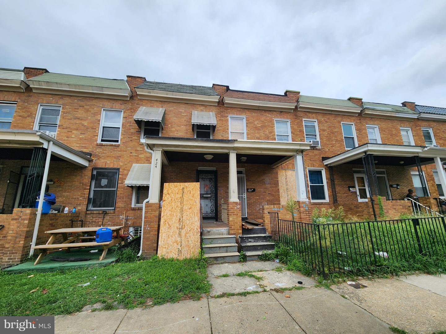422 S Bentalou St — photo
