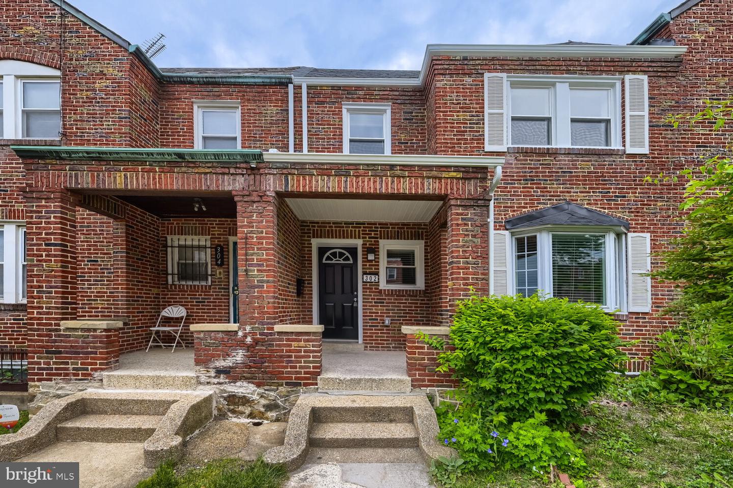 302 Martingale Ave — photo