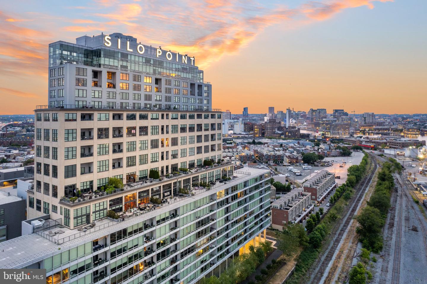 1200 Steuart St #1515 — photo