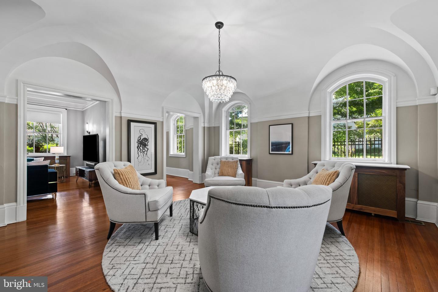 504 Overhill Road, Baltimore, MD 21210 — photo 2