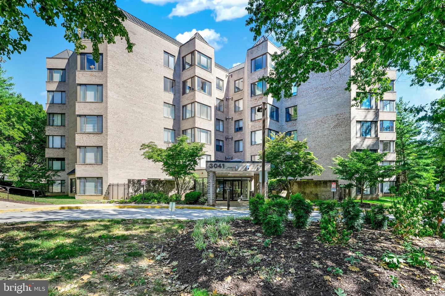 3041 Fallstaff Rd #505D — photo