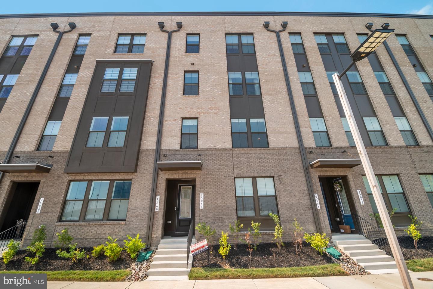 2506 W Peninsula Dr #301a — photo