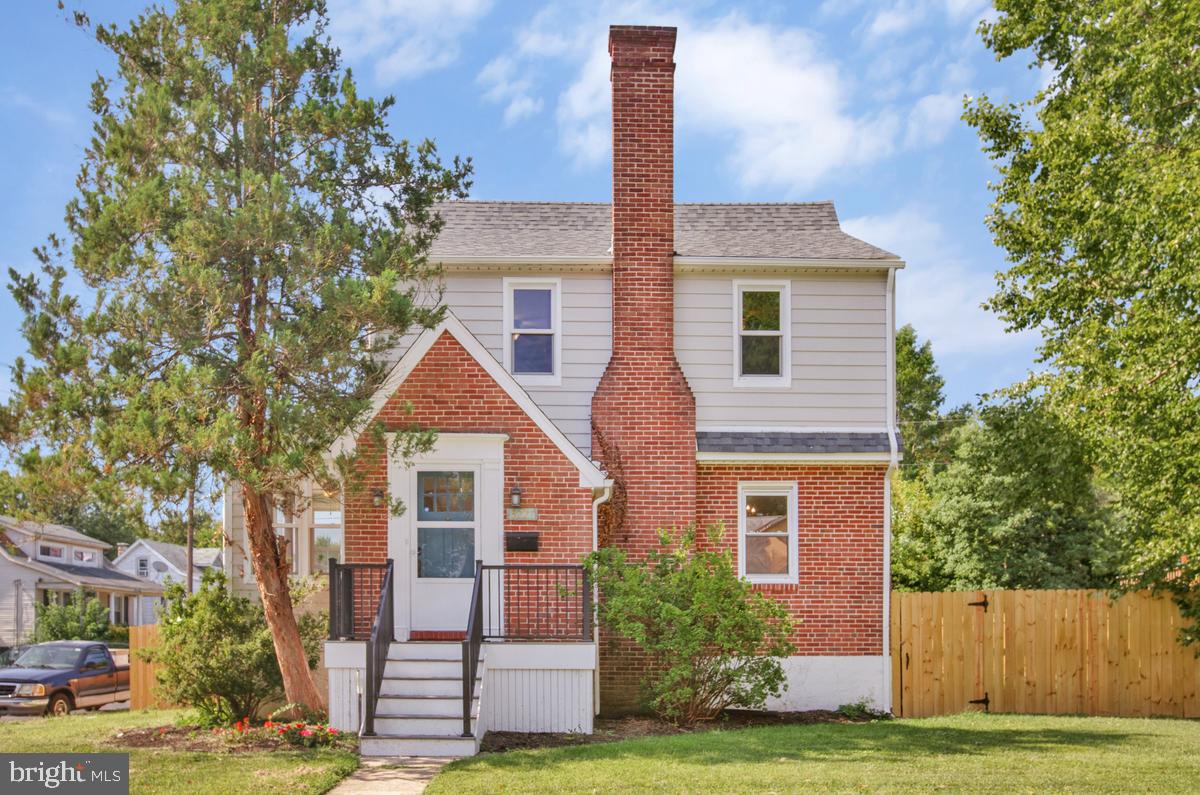 3221 Evergreen Ave — photo