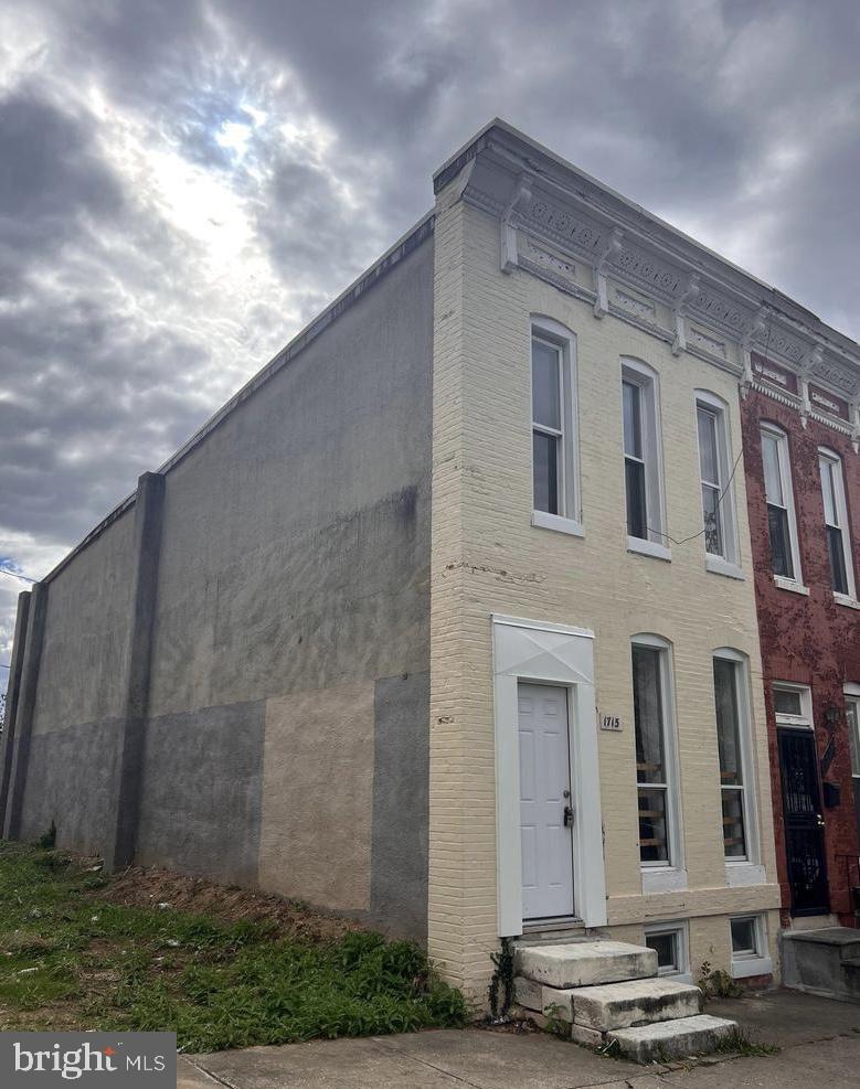 1715 Presstman St — photo