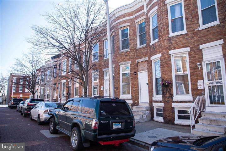 437 Lorraine Ave E — photo