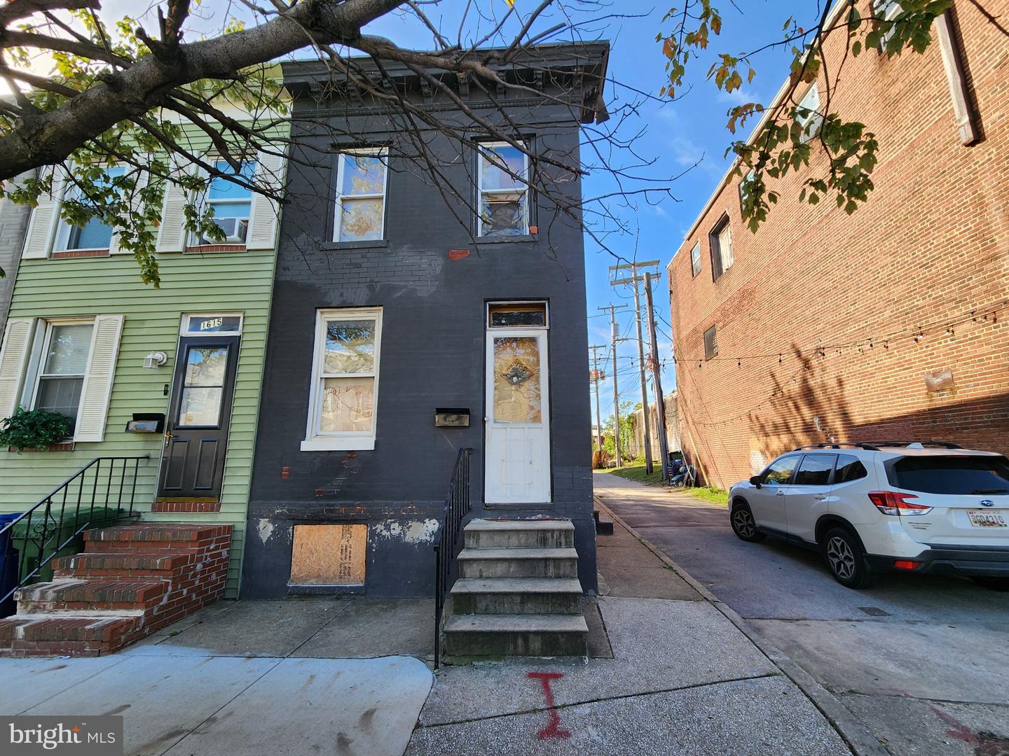 1617 Cole St — photo