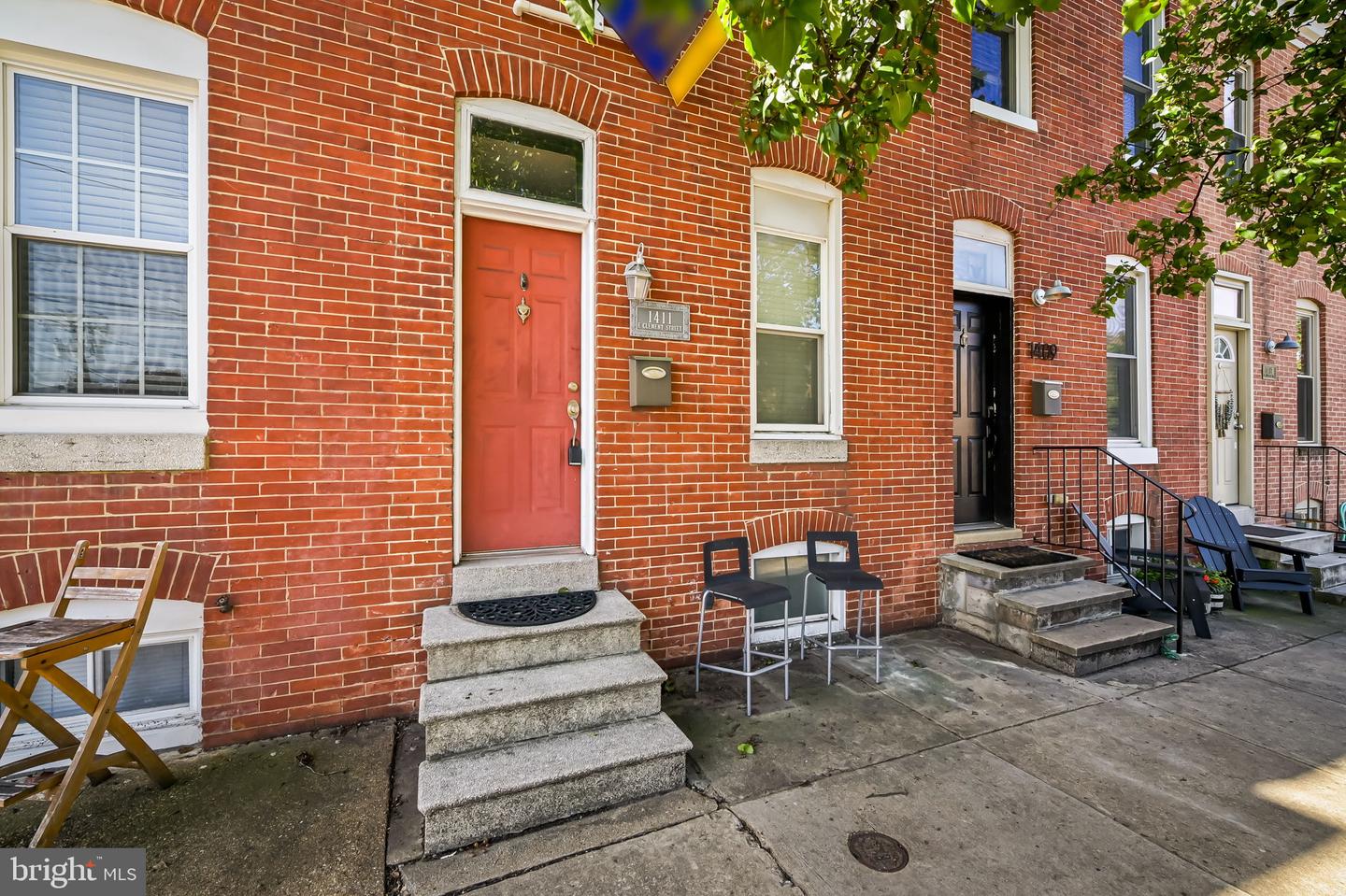 1411 E Clement St — photo